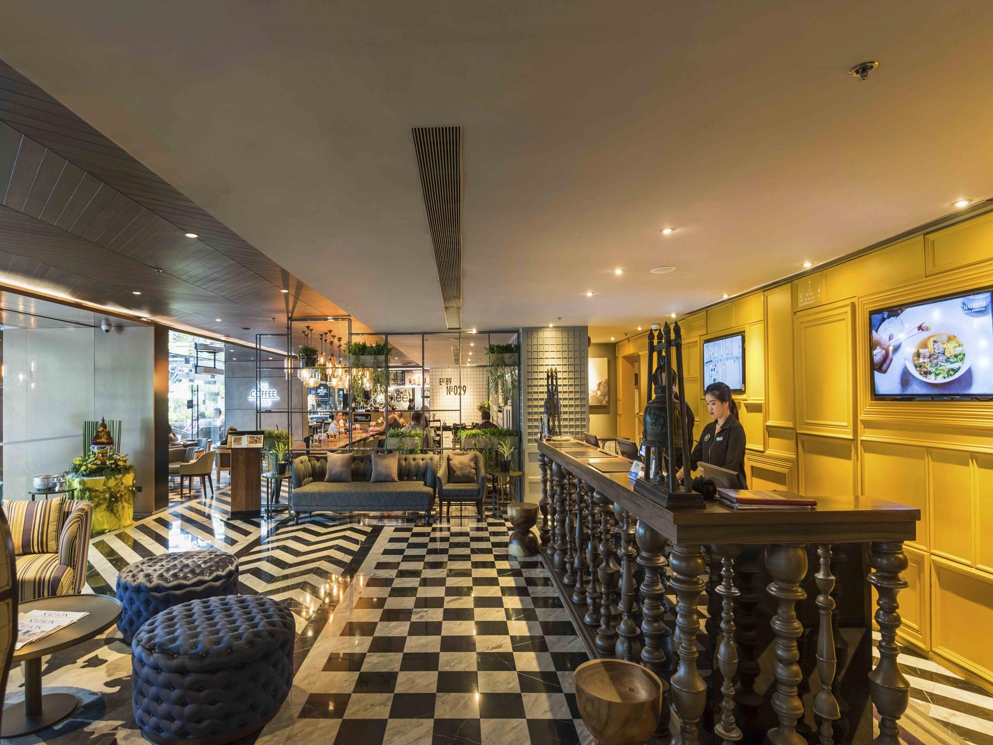 Maitria Hotel Sukhumvit 18 Bangkok - A Chatrium Collection Exterior foto